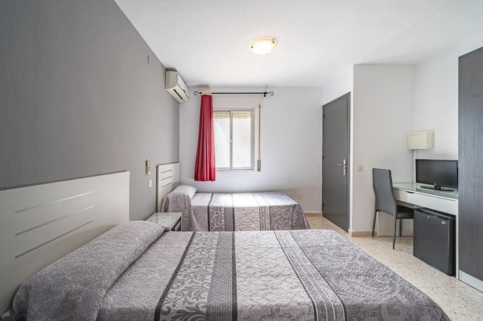Hostal Ocana Manilva Spain